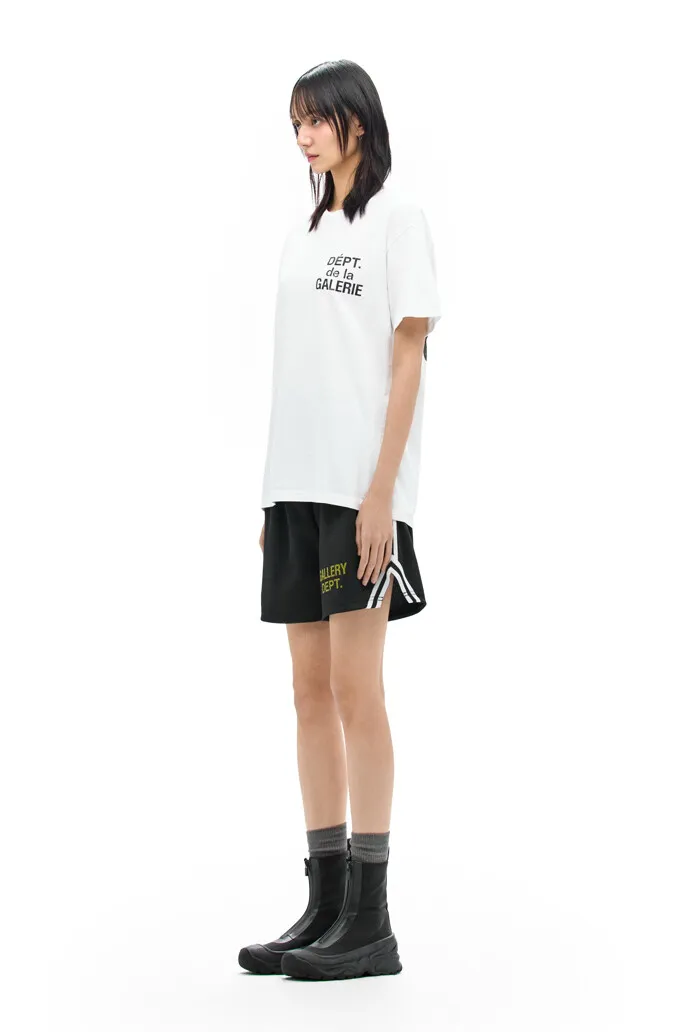 GALLERY DEPT. VENICE COURT SHORTS English mesh shorts Logo webbing wide-leg basketball shorts Black and white S-XL Original molding Loose wide-leg version American boys' first choice Breathable mesh fabric Superimposed soft material inside Comfortable and easy to match Custom-woven original consistent webbing/main mark/component wash mark Details are enlarged to follow